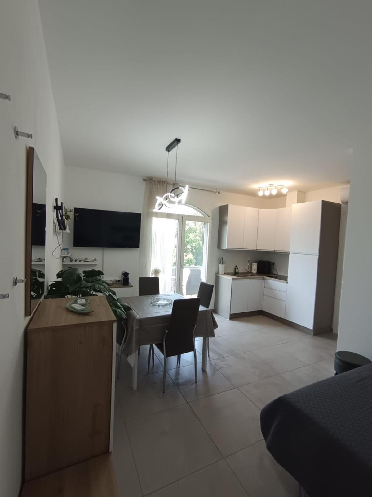 Marco Apartment *
